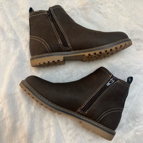 ✨ Women’s Eddie Bauer Brown Leather Ankle Boots - Kase Style - 6 - Picture 2 of 8